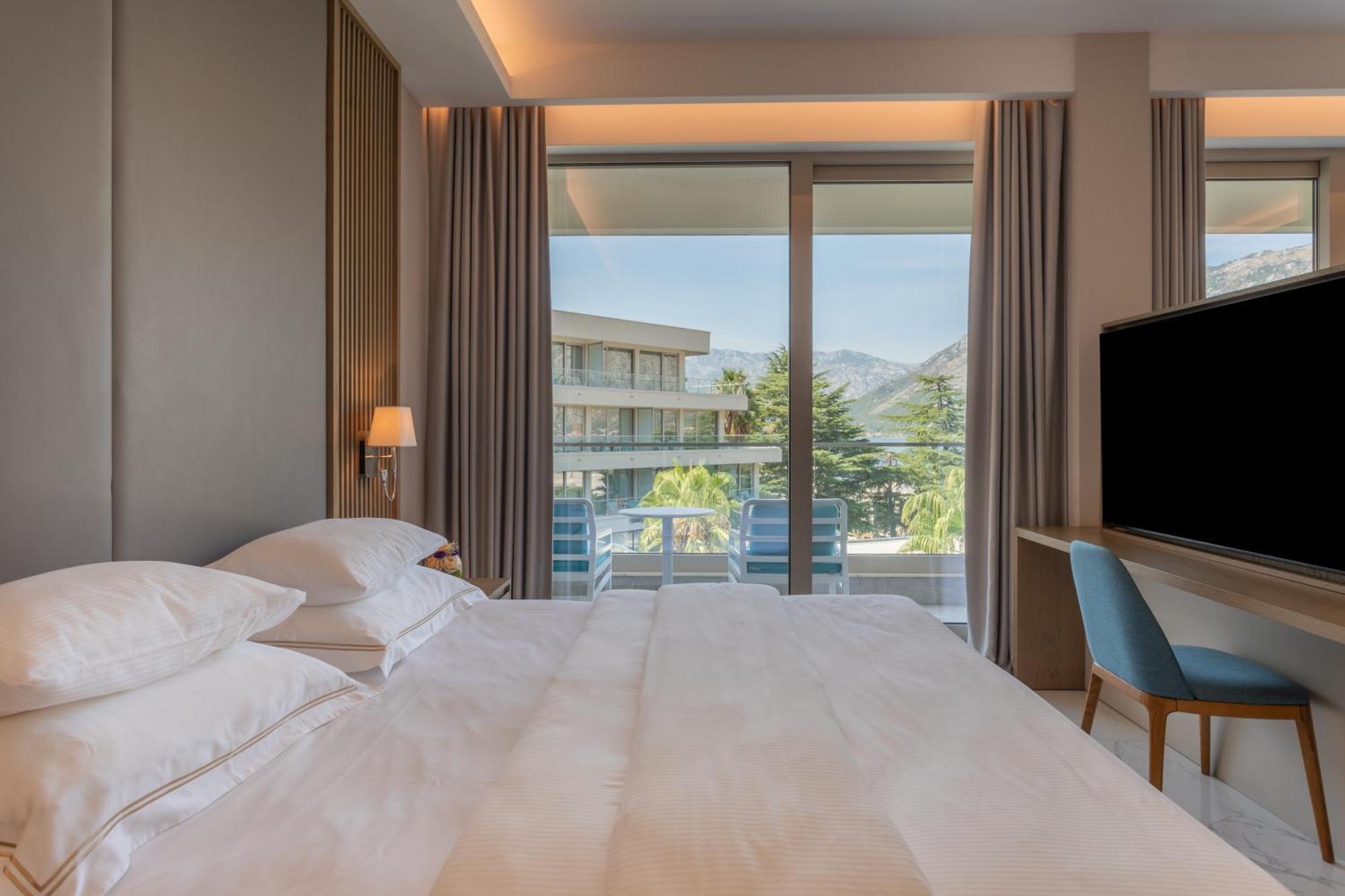 Hyatt Regency Kotor Bay Resort (Adults Only) Zewnętrze zdjęcie Deluxe Room with Sea View